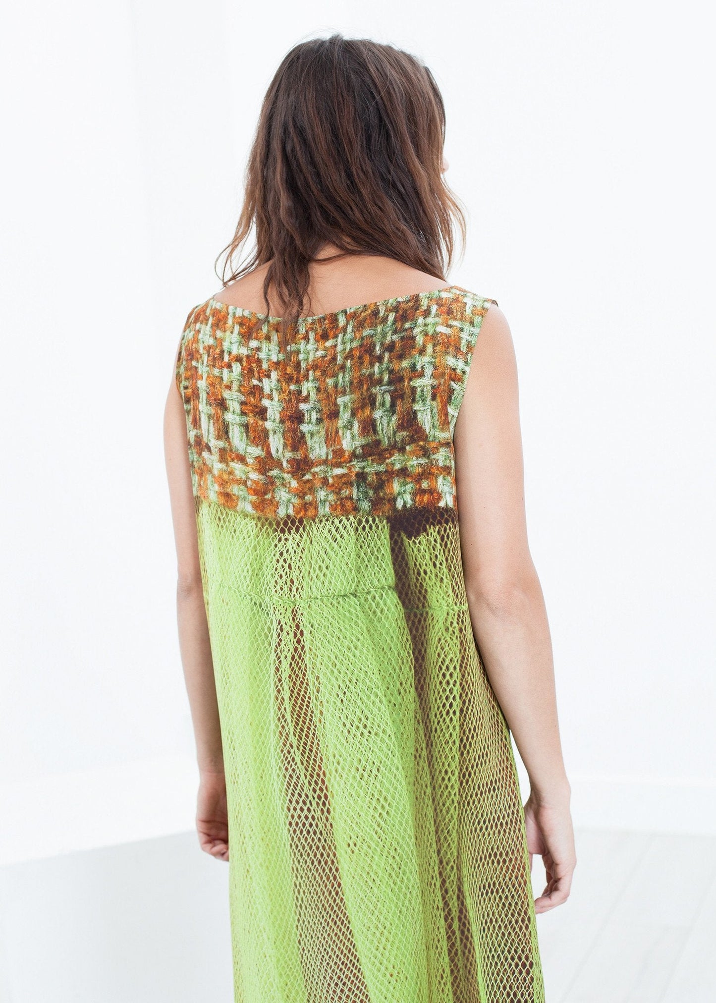 Silk Shift in Tweed und Netz