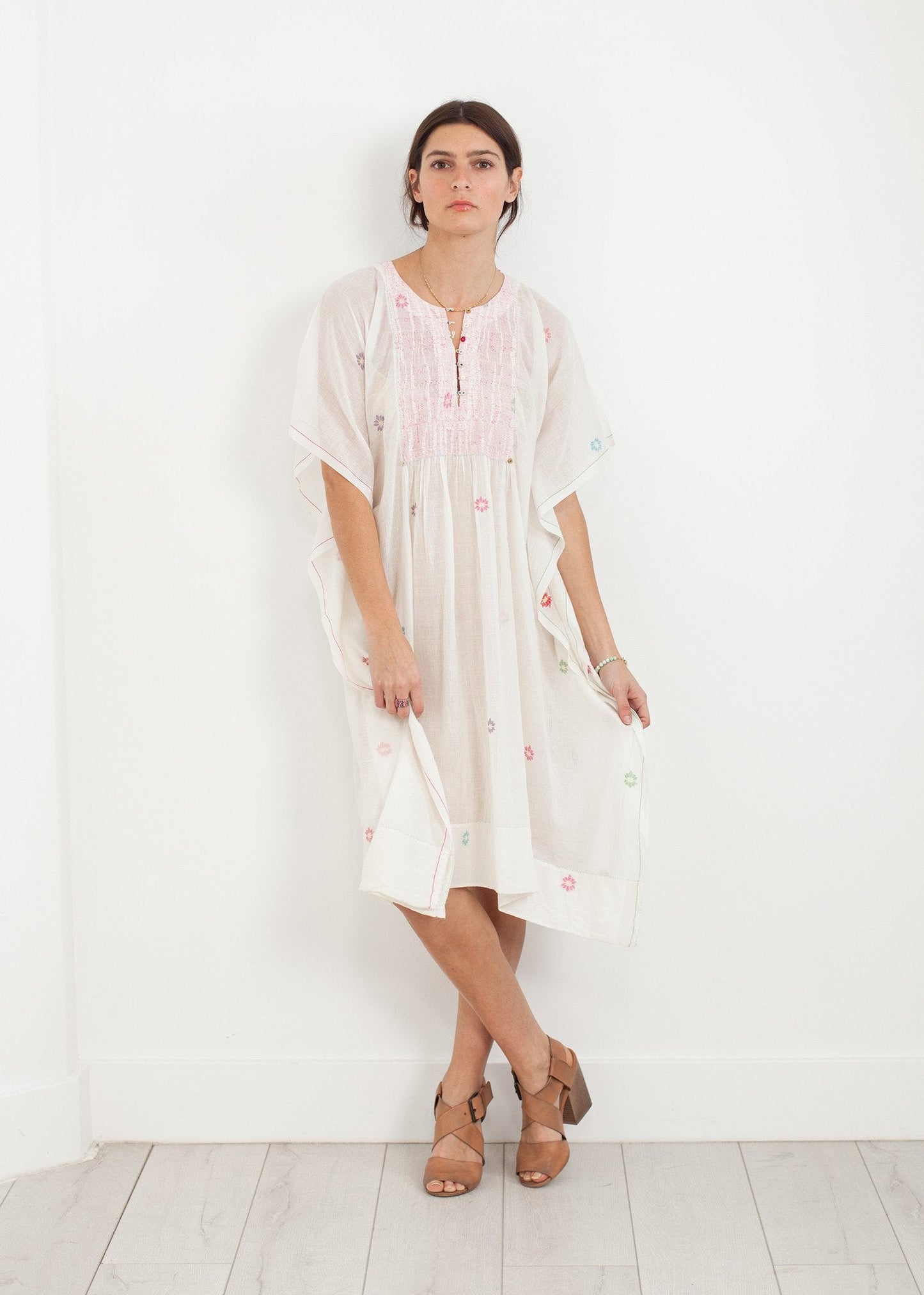 Florales Zeltkleid in Weiß