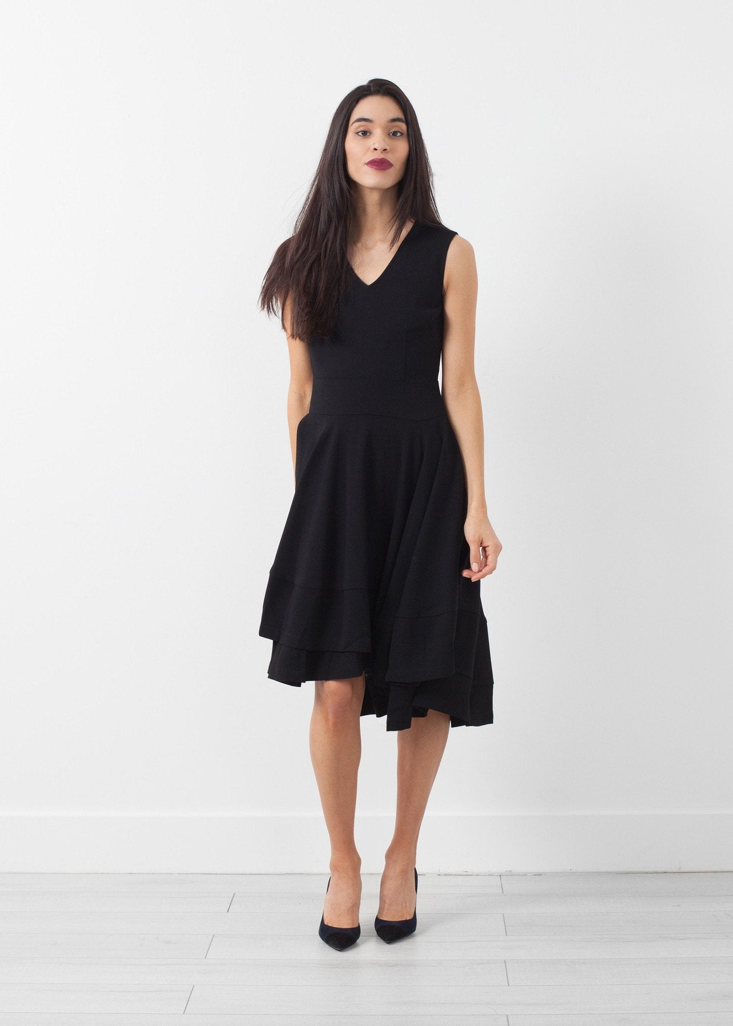 Kleid mit V-Ausschnitt