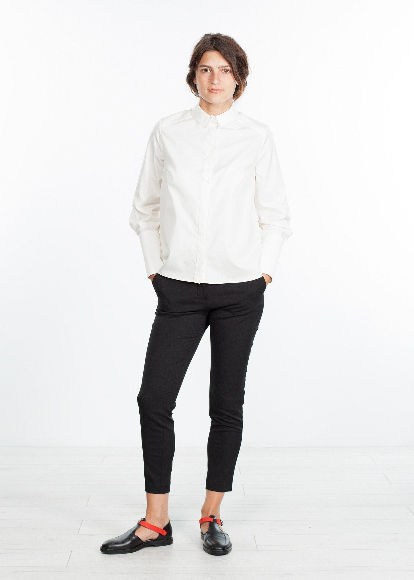 Popeline-Bluse mit Zierkragen in Off White
