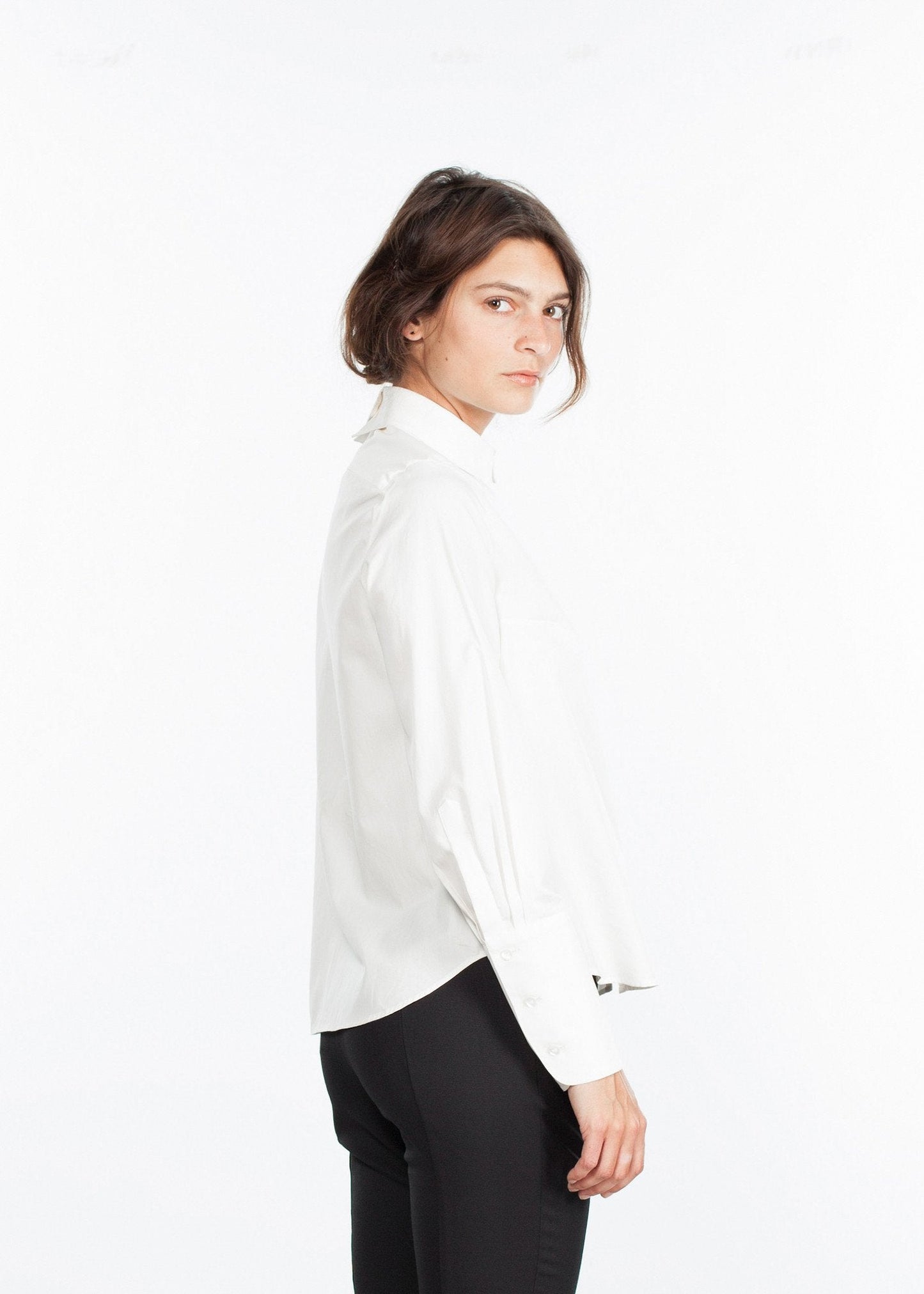 Popeline-Bluse mit Zierkragen in Off White
