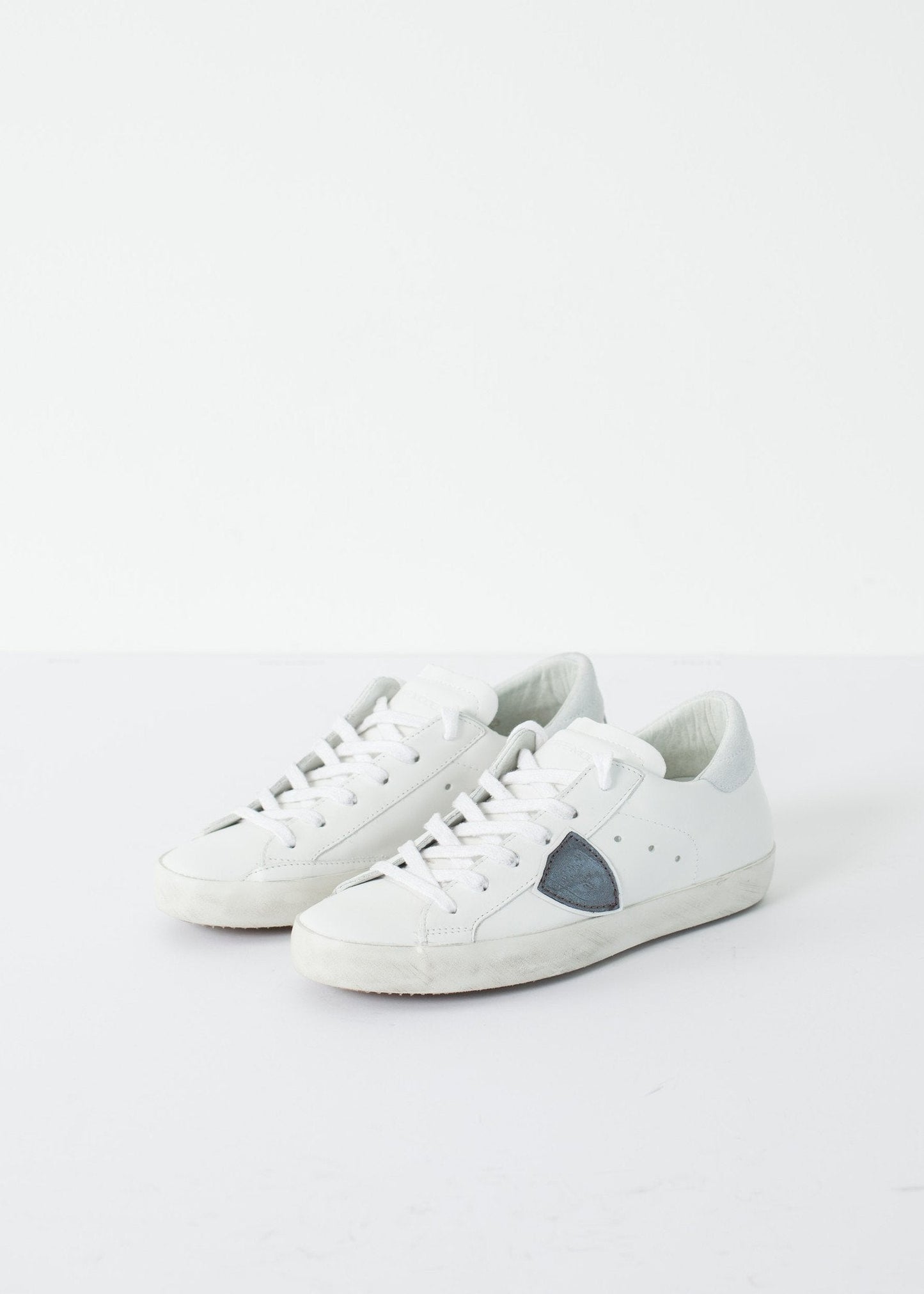 Donna Low-Top