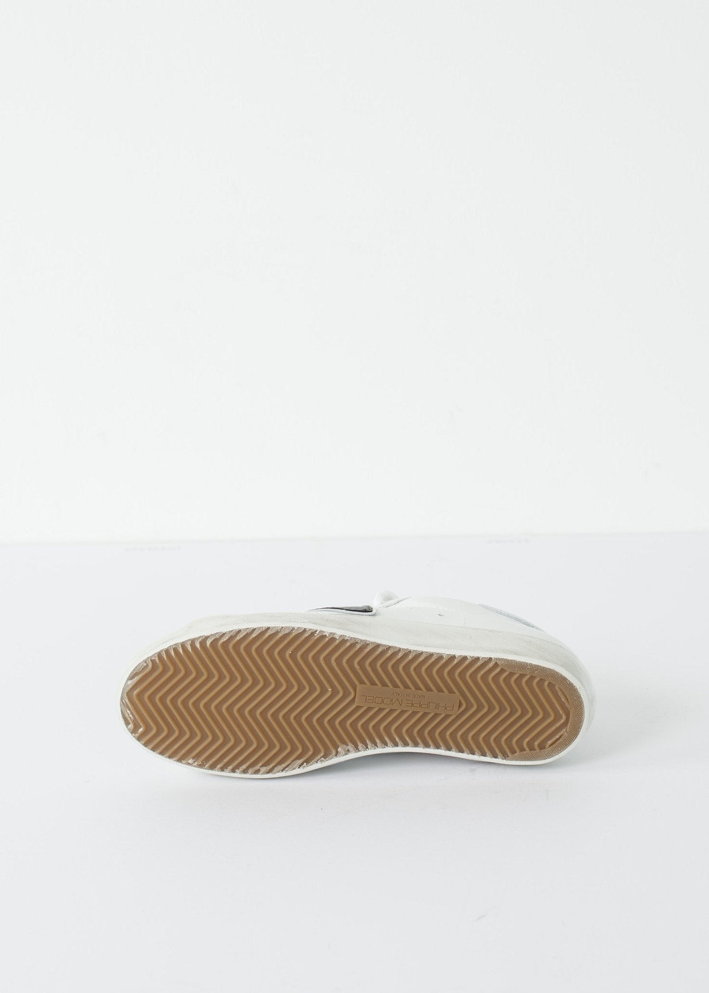 Donna Low-Top