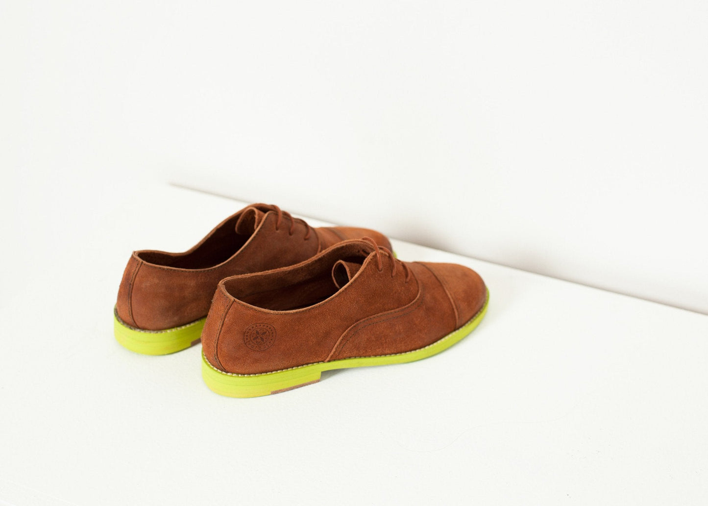 Wildleder-Oxford in Natur/Lime