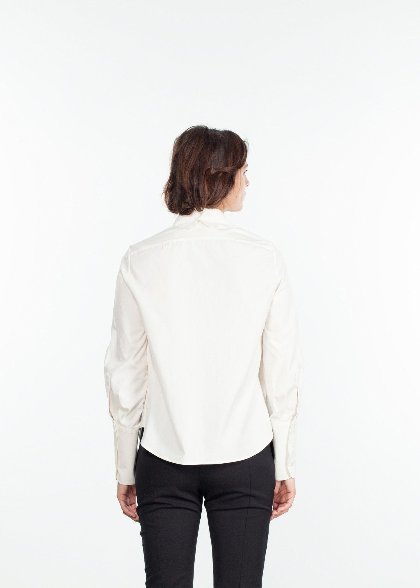 Popeline-Bluse mit Zierkragen in Off White